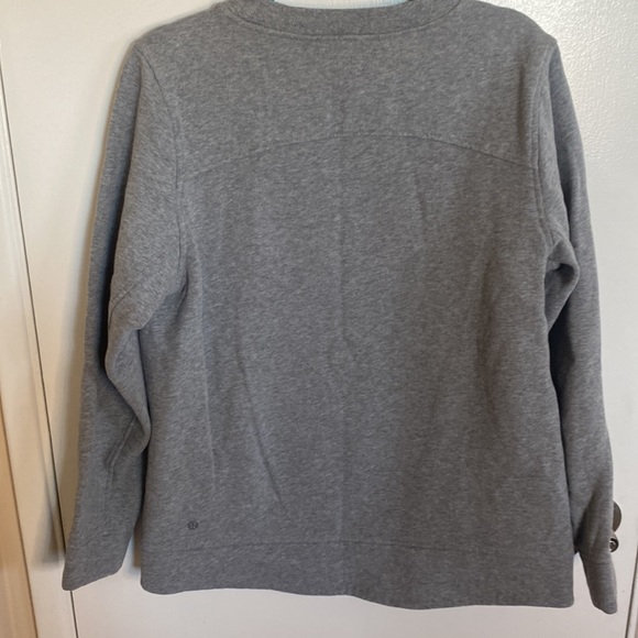 Lululemon Fleece Be True Gray Pullover- Size 10 - Picture 6 of 13